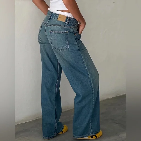 Motel Rocks - Roomy Extra Wide Low Rise Jeans in Vintage Blue Green - Picture 3 of 10